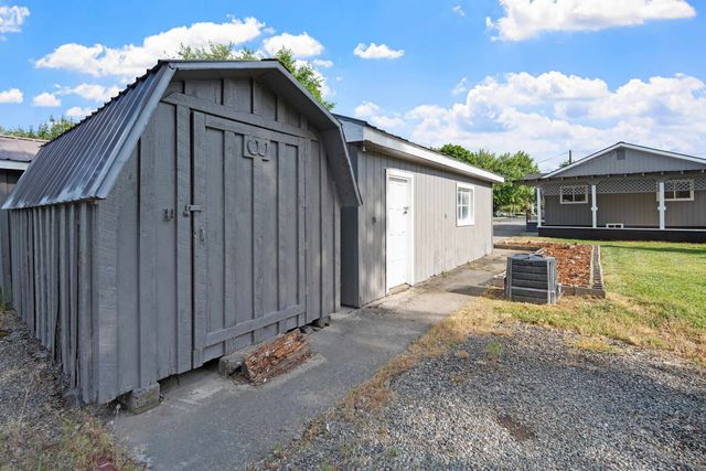 7907 E Nora Ave, Spokane Valley, WA 99212