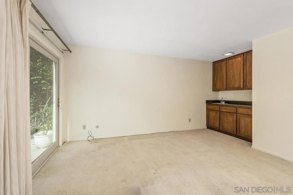 Image 14 of property listing at 10575 Canyon Lake Dr, San Diego, CA 92131