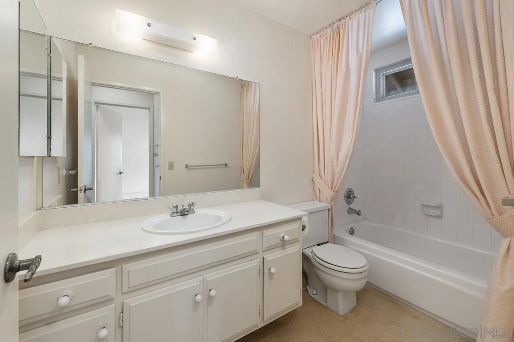 Image 22 of property listing at 10575 Canyon Lake Dr, San Diego, CA 92131