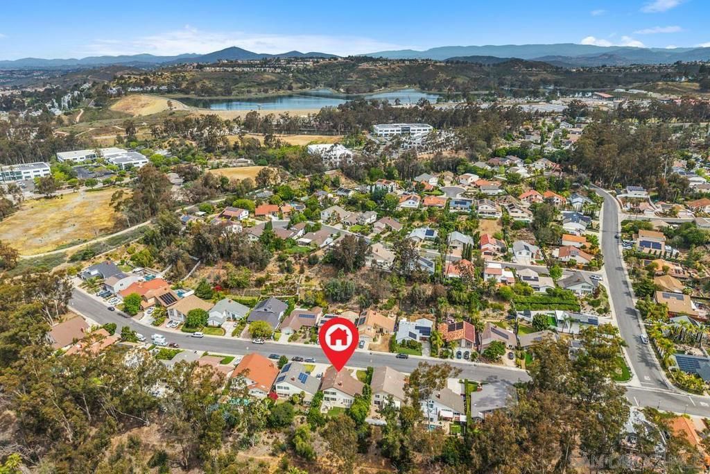 Image 3 of property listing at 10575 Canyon Lake Dr, San Diego, CA 92131