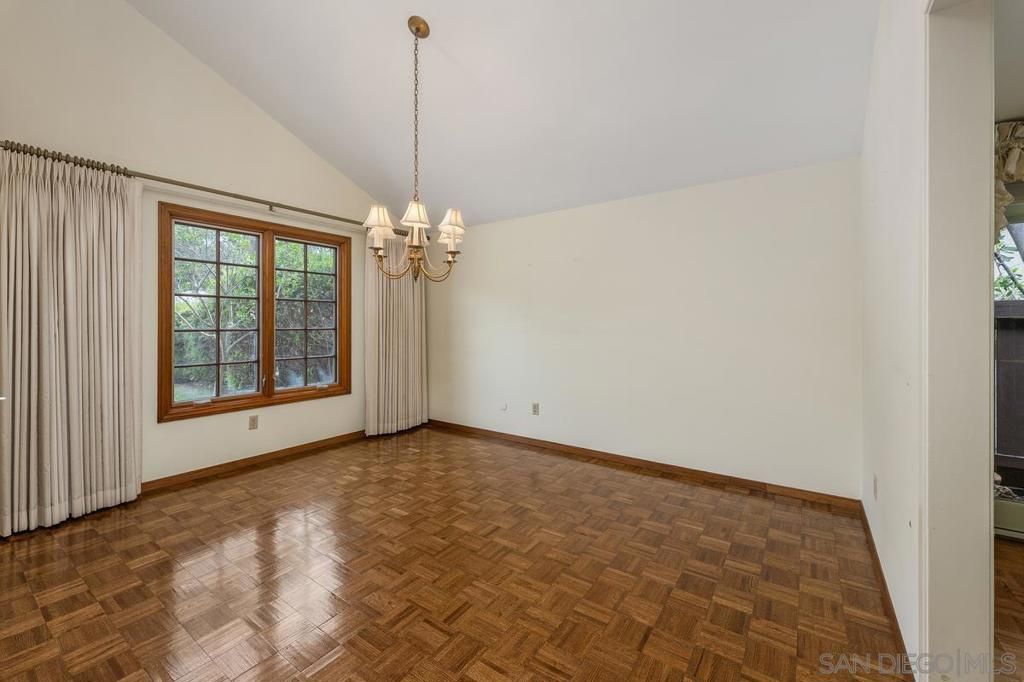 Image 8 of property listing at 10575 Canyon Lake Dr, San Diego, CA 92131