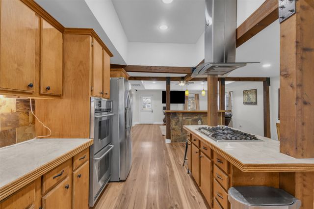 906 Griffith Avenue, Terrell, TX 75160