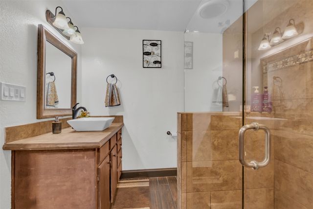 906 Griffith Avenue, Terrell, TX 75160