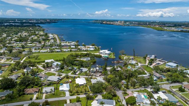 216 24TH STREET NE, Bradenton, FL 34208