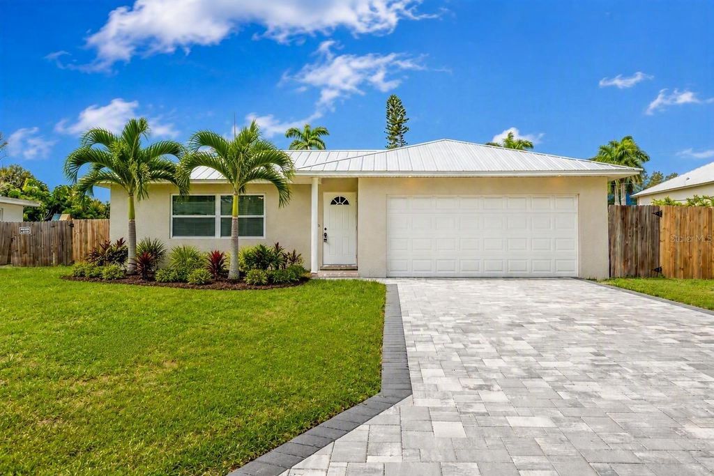 216 24TH STREET NE, Bradenton, FL 34208