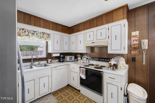 167 Hartman Drive, Jonesborough, TN 37659