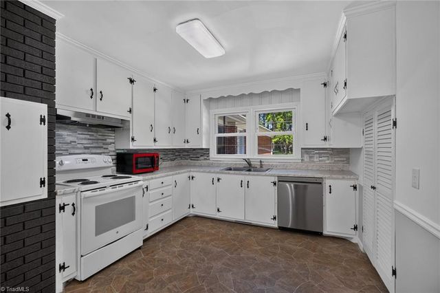 1428 Wiley Lewis Road, Greensboro, NC 27406