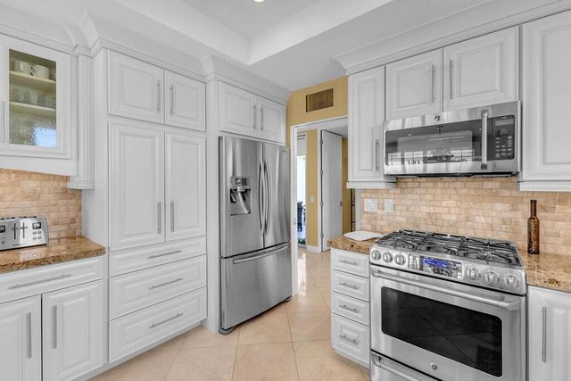 48900 Avenida El Nido, La Quinta, CA 92253