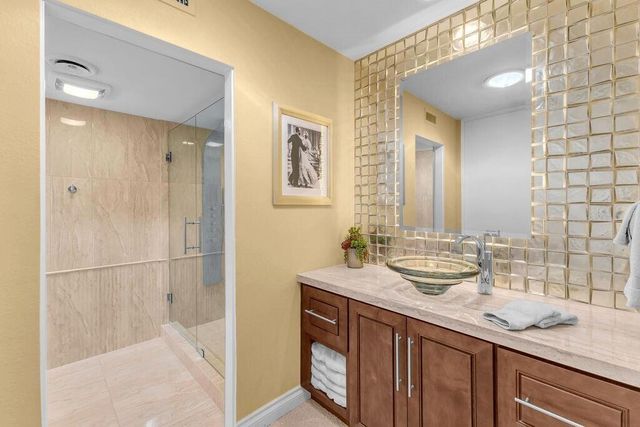 48900 Avenida El Nido, La Quinta, CA 92253