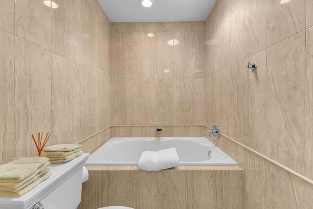 48900 Avenida El Nido, La Quinta, CA 92253