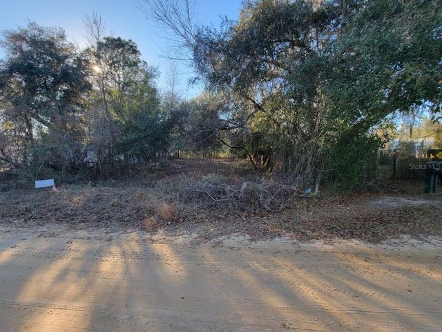 107 LAKEVIEW WAY, Interlachen, FL 32148