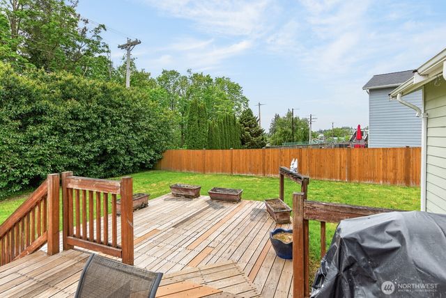 8008 262nd Street NW, Stanwood, WA 98292