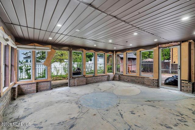 1130 Kenton Drive, Toms River, NJ 08753
