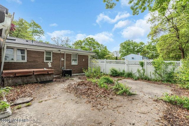 1130 Kenton Drive, Toms River, NJ 08753