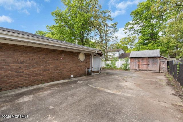 1130 Kenton Drive, Toms River, NJ 08753