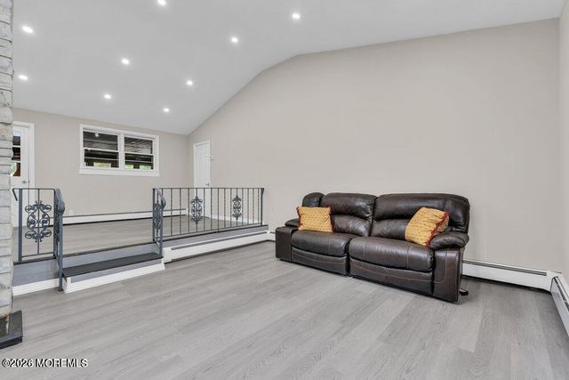1130 Kenton Drive, Toms River, NJ 08753