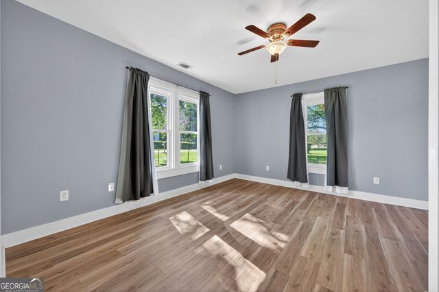 98 S 5th Street, Colbert, GA 30628