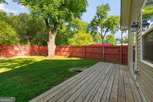 98 S 5th Street, Colbert, GA 30628
