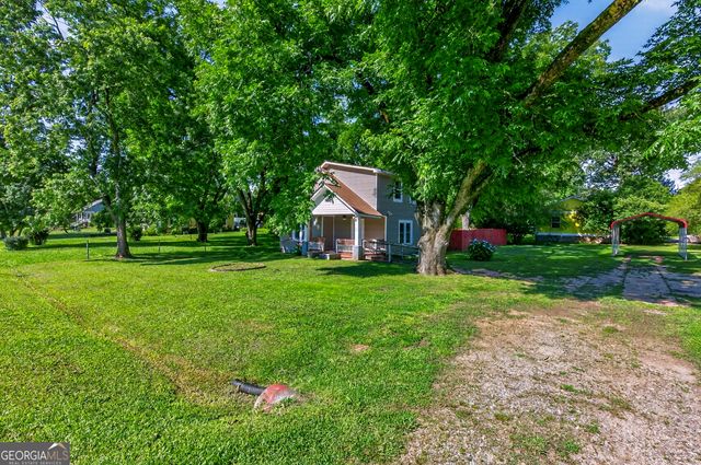 98 S 5th Street, Colbert, GA 30628