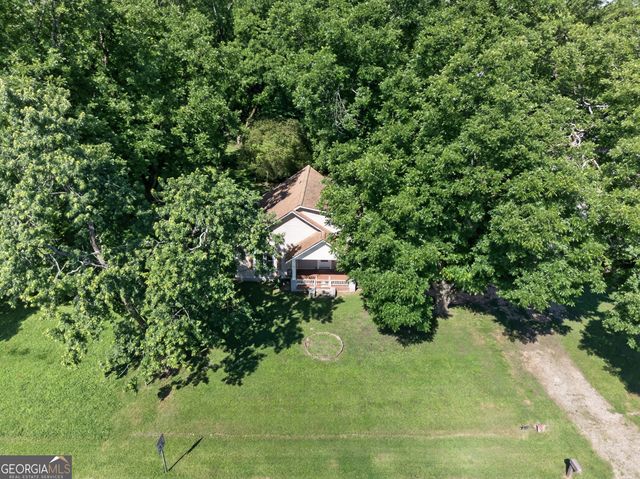 98 S 5th Street, Colbert, GA 30628