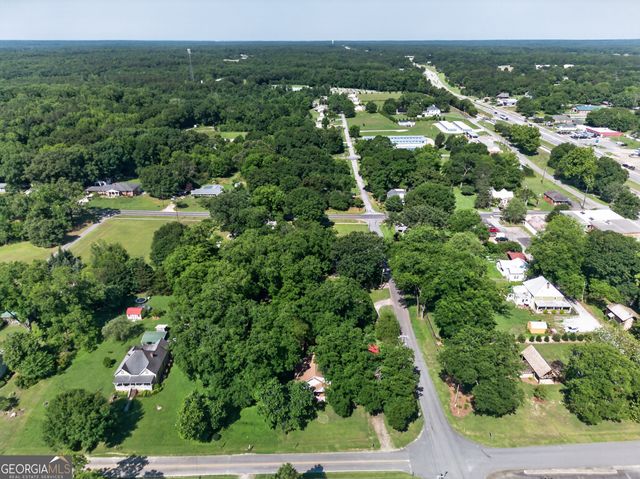 98 S 5th Street, Colbert, GA 30628
