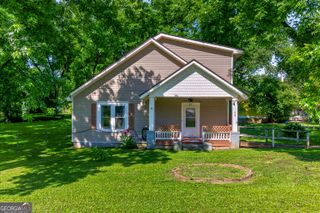 98 S 5th Street, Colbert, GA 30628