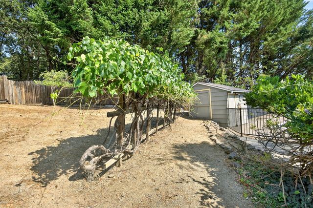 1773 Alta Vista Road, Eagle Point, OR 97524