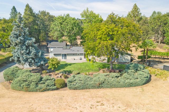 1773 Alta Vista Road, Eagle Point, OR 97524