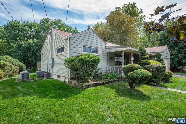 15-15 Jordan Road, Fair Lawn, NJ 07410