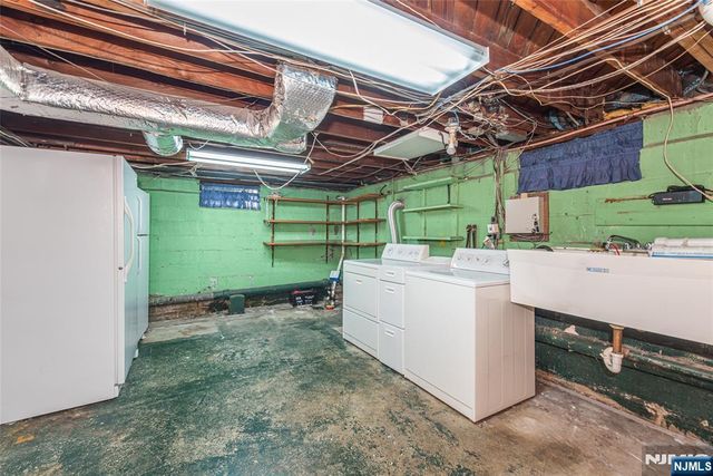 15-15 Jordan Road, Fair Lawn, NJ 07410
