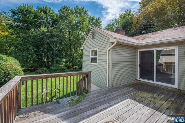15-15 Jordan Road, Fair Lawn, NJ 07410