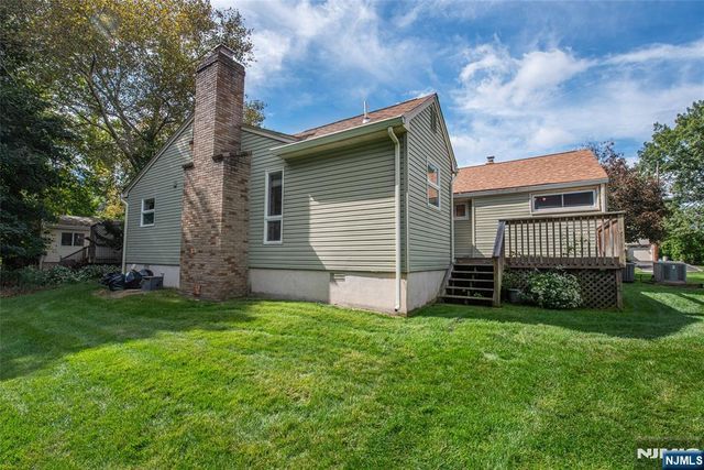 15-15 Jordan Road, Fair Lawn, NJ 07410