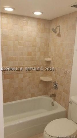 3670 Inverrary Dr 1U, Lauderhill, FL 33319