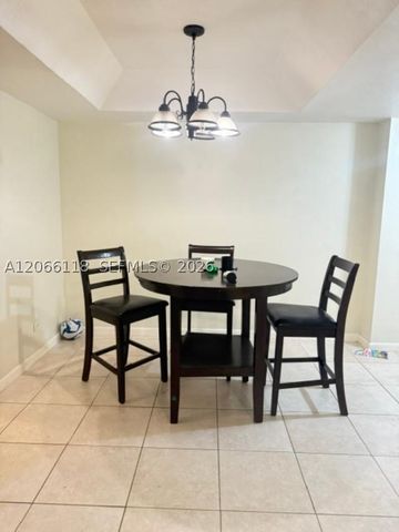 3670 Inverrary Dr 1U, Lauderhill, FL 33319