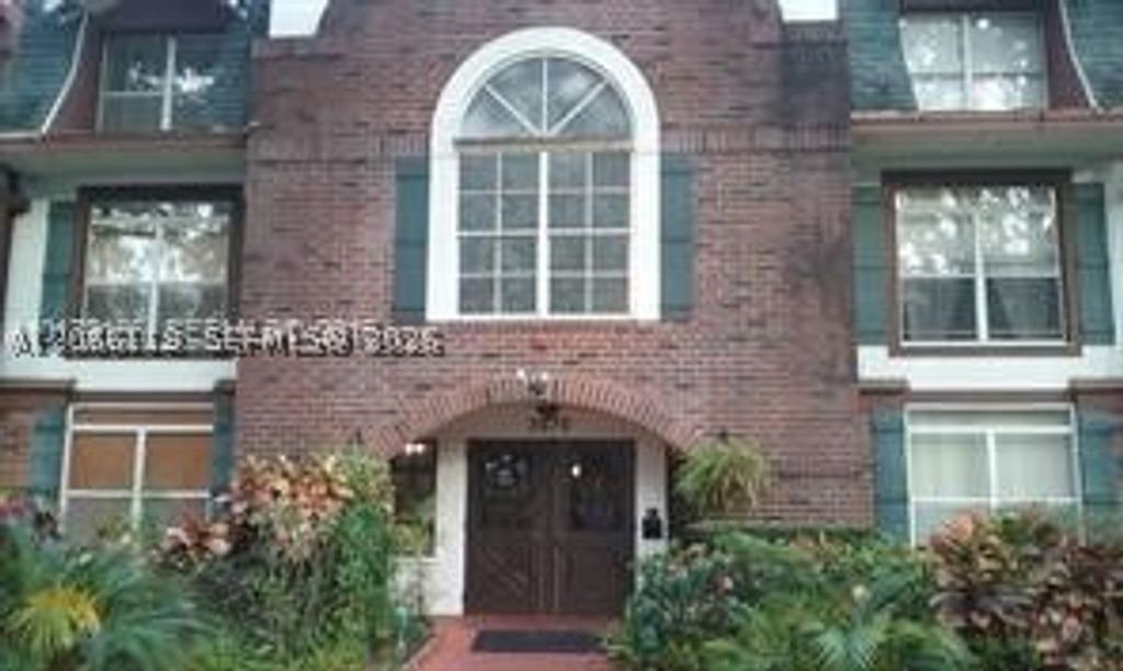 3670 Inverrary Dr 1U, Lauderhill, FL 33319