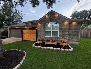 1835 Oak Ridge Drive, Kemah, TX 77565