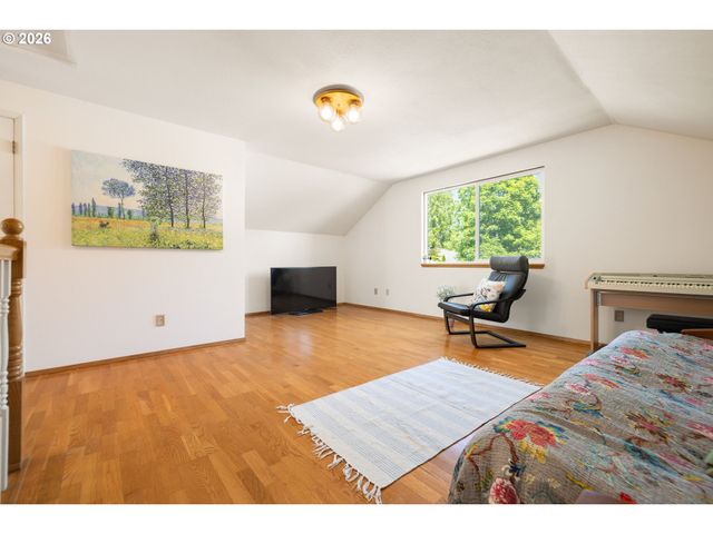 13145 Sw SHORE Dr, Tigard, OR 97223