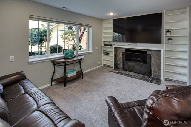 19619 SE 264th Court, Covington, WA 98042