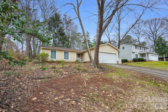 2427 Studley Place, Charlotte, NC 28212