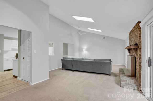 2427 Studley Place, Charlotte, NC 28212