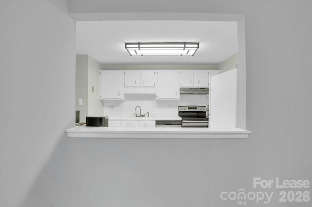 2427 Studley Place, Charlotte, NC 28212