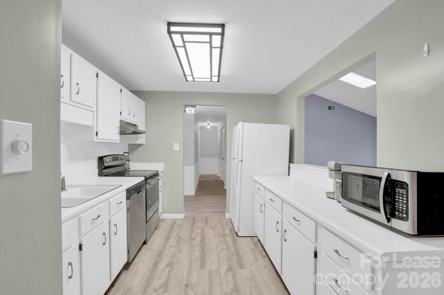 2427 Studley Place, Charlotte, NC 28212