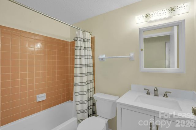 2427 Studley Place, Charlotte, NC 28212