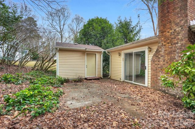 2427 Studley Place, Charlotte, NC 28212