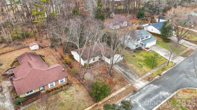 2427 Studley Place, Charlotte, NC 28212