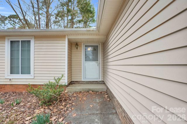 2427 Studley Place, Charlotte, NC 28212