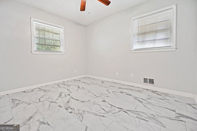 7039 Rockbridge Road, Stone Mountain, GA 30087