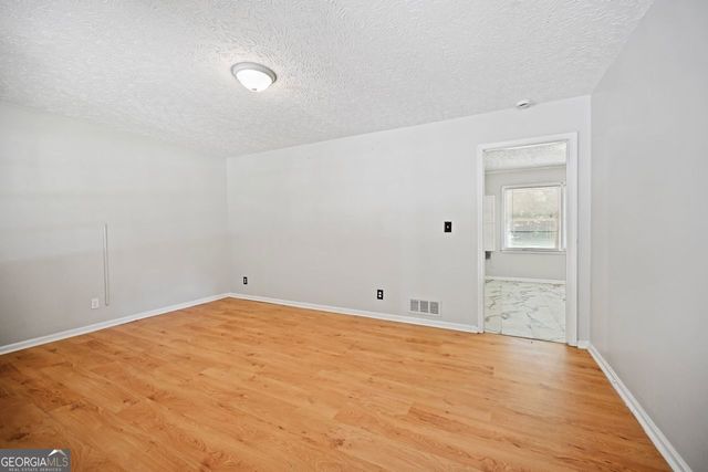 7039 Rockbridge Road, Stone Mountain, GA 30087