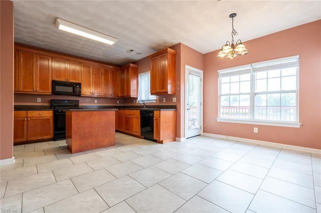 872 Lym DR, Virginia Beach, VA 23464