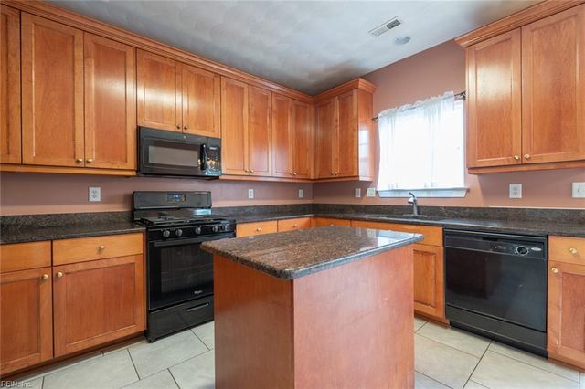 872 Lym DR, Virginia Beach, VA 23464